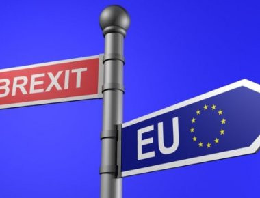 Brexit: Το Λονδίνο απειλεί την ΕΕ με απόσυρση των διαπραγματεύσεων αν οι Βρυξέλλες αξιώσουν αποζημίωση 100 δισ. ευρώ